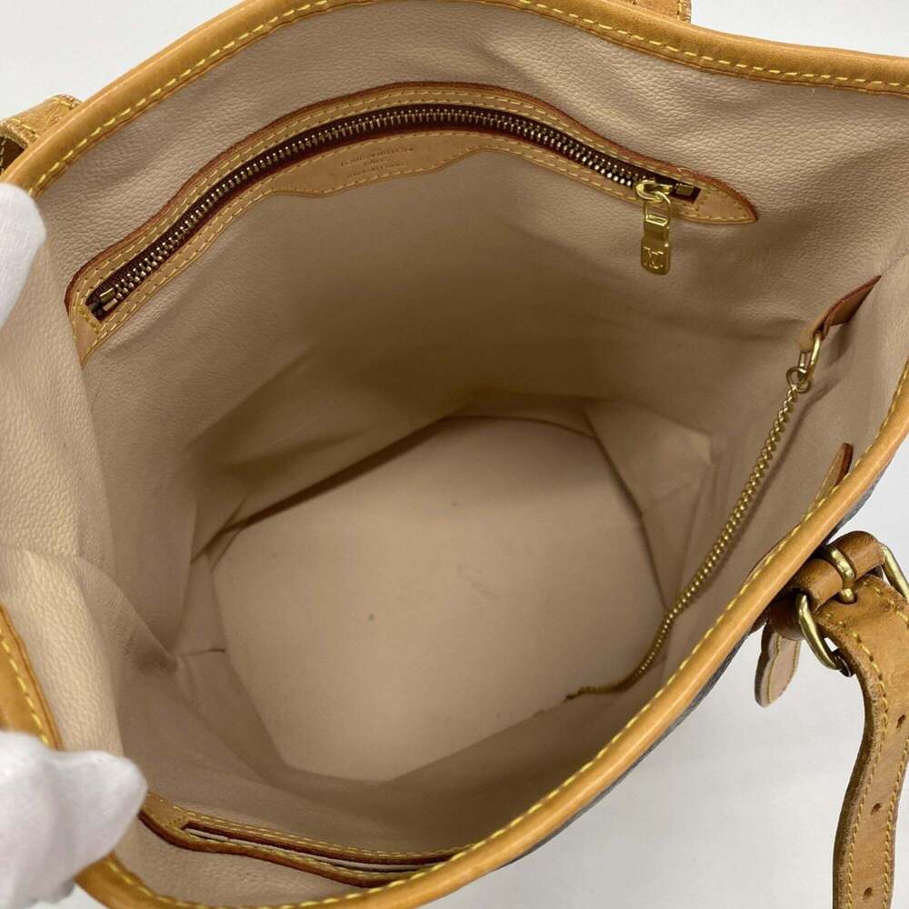LOUIS VUITTON Brown Monogram Tote Bag - Picture 4 of 11